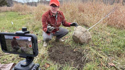 Tree planting demonstration 